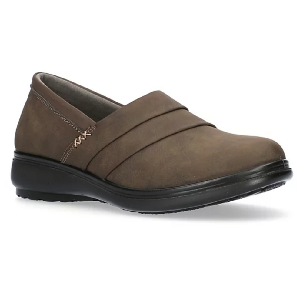 BRAND NEW! Maybell comfort slip-ons